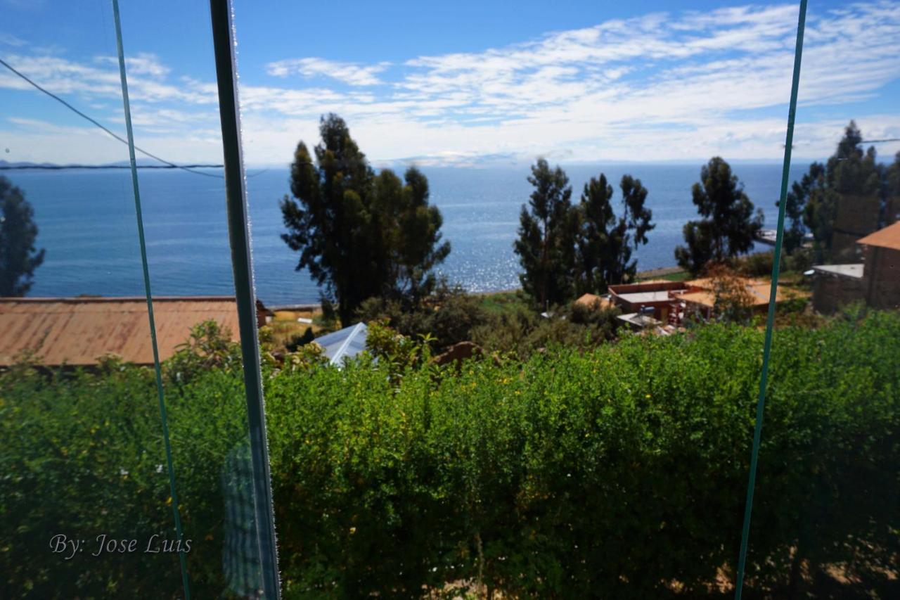 Tikawasi Homestay Comunidad Pueblo Isla Amantani José Luis Ocosuyo Bagian luar foto